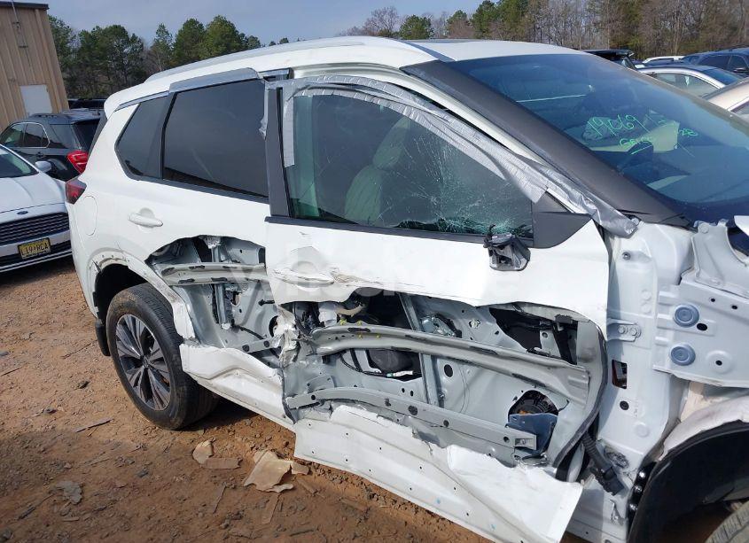 Photo 13 of 2023 Nissan Rogue SV FWD (VIN 5N1BT3BA1PC781140)