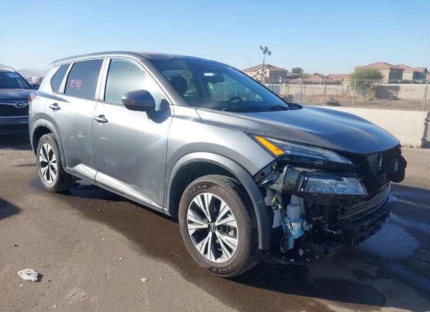 2023 Nissan Rogue SV FWD (VIN 5N1BT3BA1PC816677) main photo