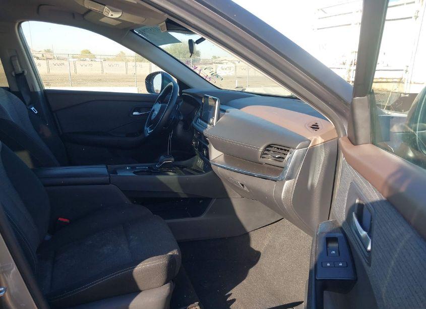 Photo 5 of 2023 Nissan Rogue SV FWD (VIN 5N1BT3BA1PC816677)