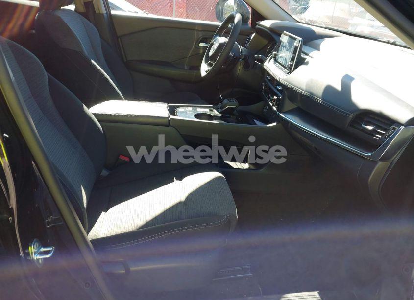 Photo 5 of 2023 Nissan Rogue SV FWD (VIN 5N1BT3BA2PC831379)