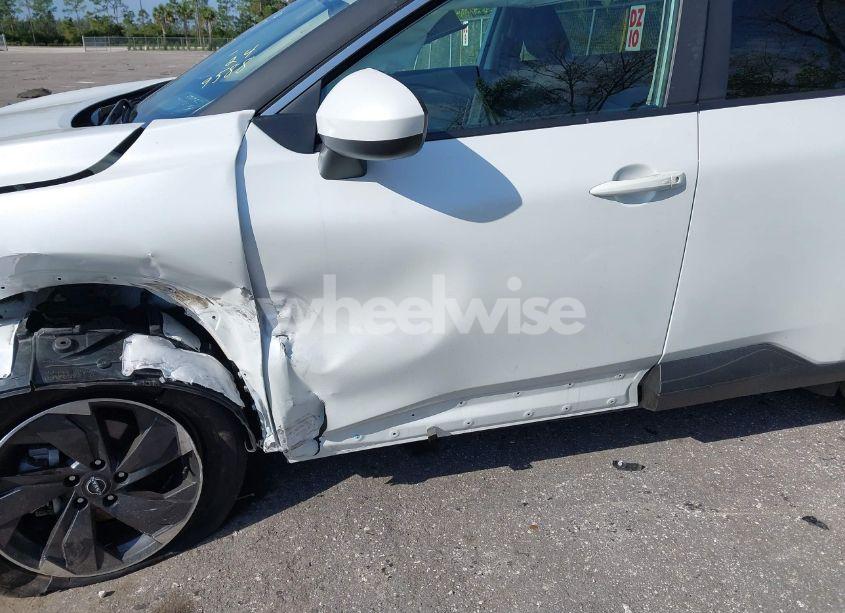 Photo 6 of 2024 Nissan Rogue SV FWD (VIN 5N1BT3BA2RC679588)