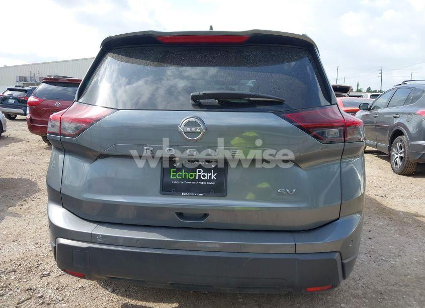 Photo 17 of 2024 Nissan Rogue SV FWD (VIN 5N1BT3BA2RC684385)