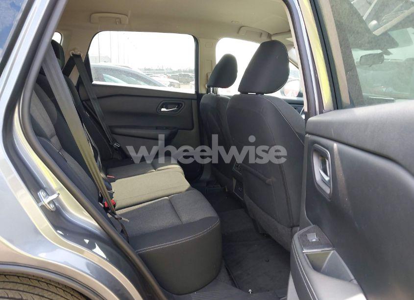 Photo 8 of 2024 Nissan Rogue SV FWD (VIN 5N1BT3BA2RC684385)