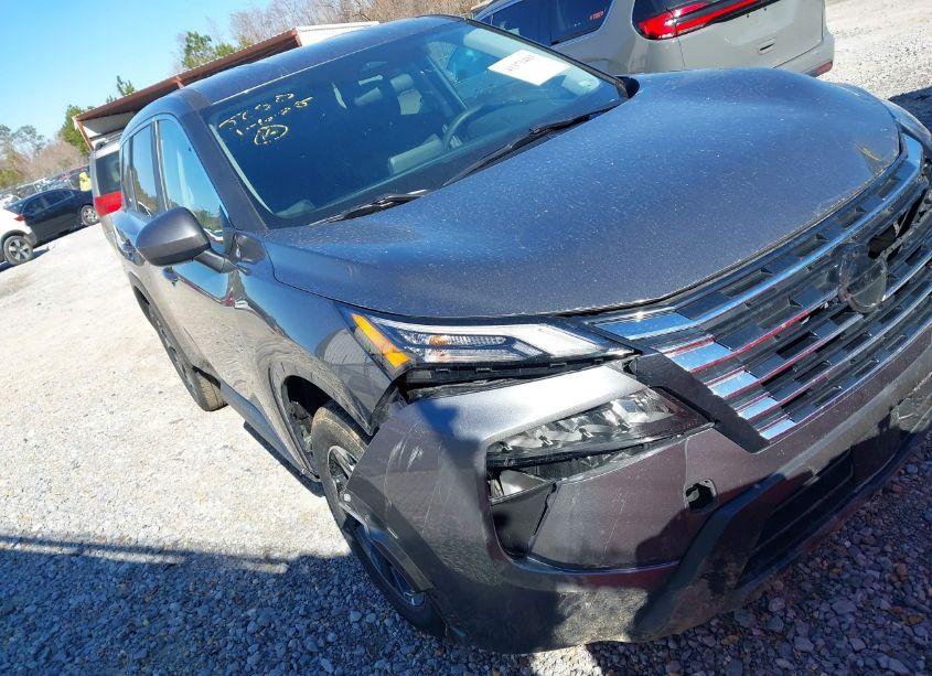 2024 Nissan Rogue SV FWD (VIN 5N1BT3BA2RC700911) main photo