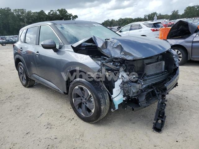 Photo 4 of 2025 NISSAN ROGUE SV (VIN 5N1BT3BA2SC820939)