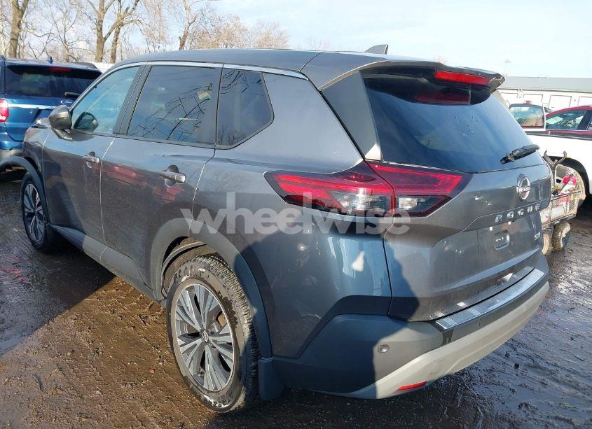 Photo 3 of 2022 Nissan Rogue SV FWD (VIN 5N1BT3BA3NC688410)