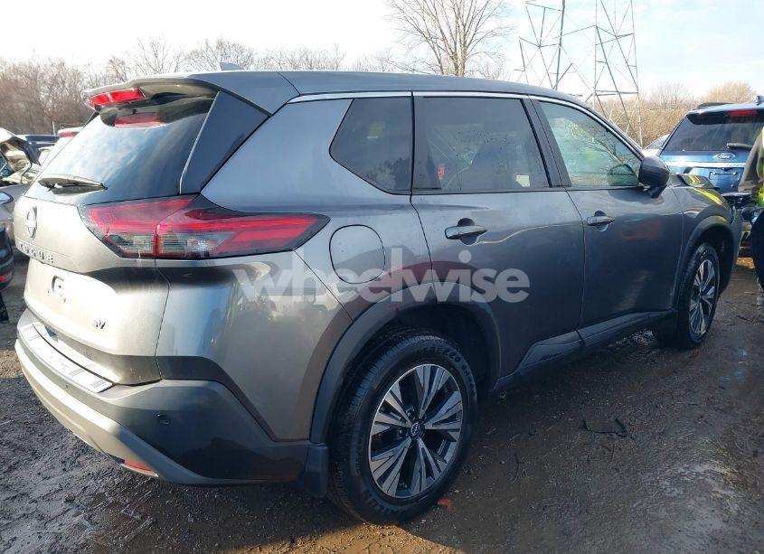 Photo 4 of 2022 Nissan Rogue SV FWD (VIN 5N1BT3BA3NC688410)