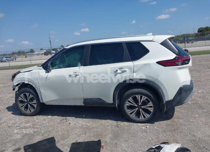 Photo 15 of 2023 Nissan Rogue SV FWD (VIN 5N1BT3BA3PC800352)