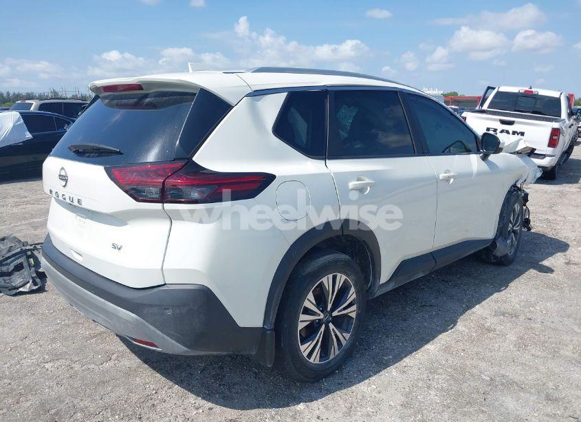 Photo 4 of 2023 Nissan Rogue SV FWD (VIN 5N1BT3BA3PC800352)