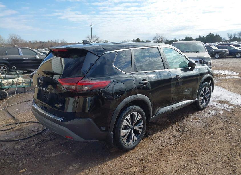 Photo 4 of 2023 Nissan Rogue SV FWD (VIN 5N1BT3BA3PC864682)