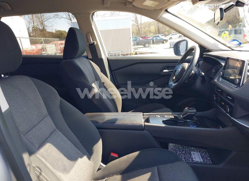 Photo 5 of 2024 Nissan Rogue SV FWD (VIN 5N1BT3BA3RC680166)