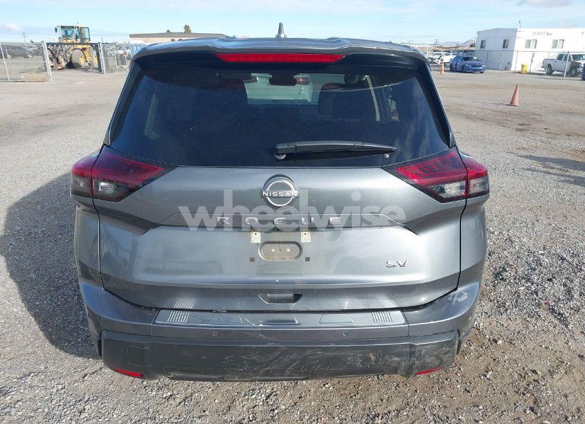 Photo 17 of 2024 Nissan Rogue SV FWD (VIN 5N1BT3BA3RC739958)