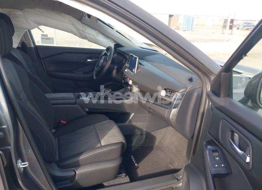 Photo 5 of 2024 Nissan Rogue SV FWD (VIN 5N1BT3BA3RC739958)