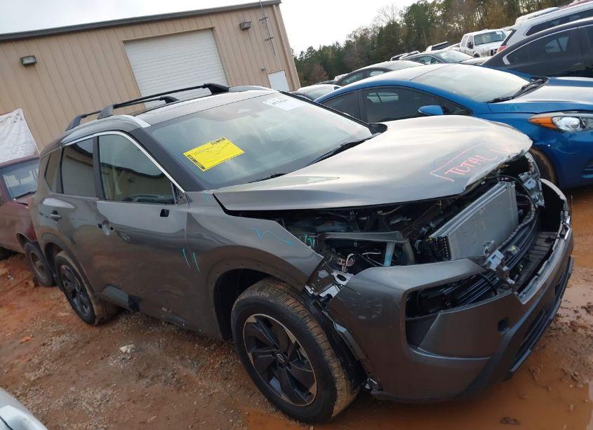 Photo 14 of 2024 Nissan Rogue SV FWD (VIN 5N1BT3BA3RC743895)