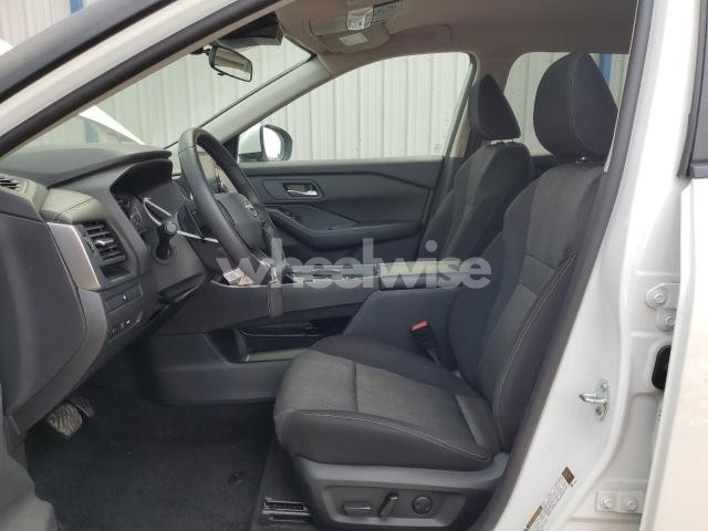 Photo 4 of 2025 NISSAN ROGUE SV (VIN 5N1BT3BA3SC772867)