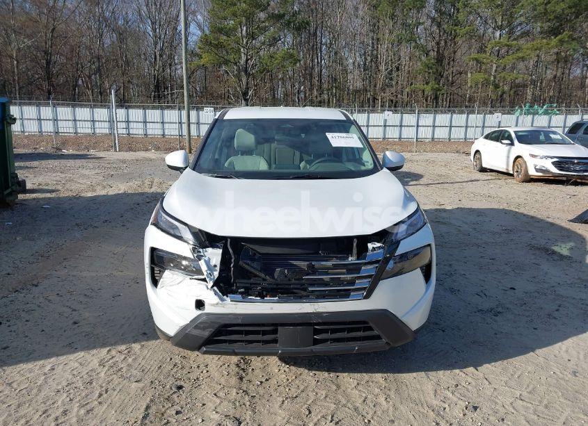 Photo 13 of 2025 Nissan Rogue SV FWD (VIN 5N1BT3BA3SC778202)