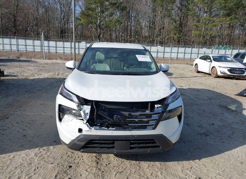 Photo 6 of 2025 Nissan Rogue SV FWD (VIN 5N1BT3BA3SC778202)