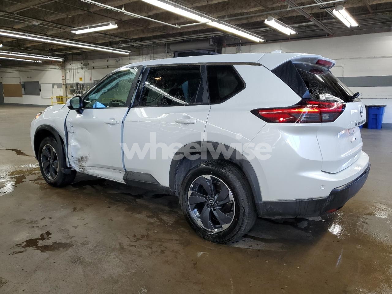 Photo 2 of 2025 NISSAN ROGUE SV (VIN 5N1BT3BA3SC785392)