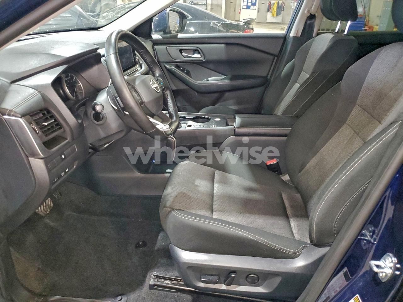 Photo 7 of 2025 NISSAN ROGUE SV (VIN 5N1BT3BA3SC796912)