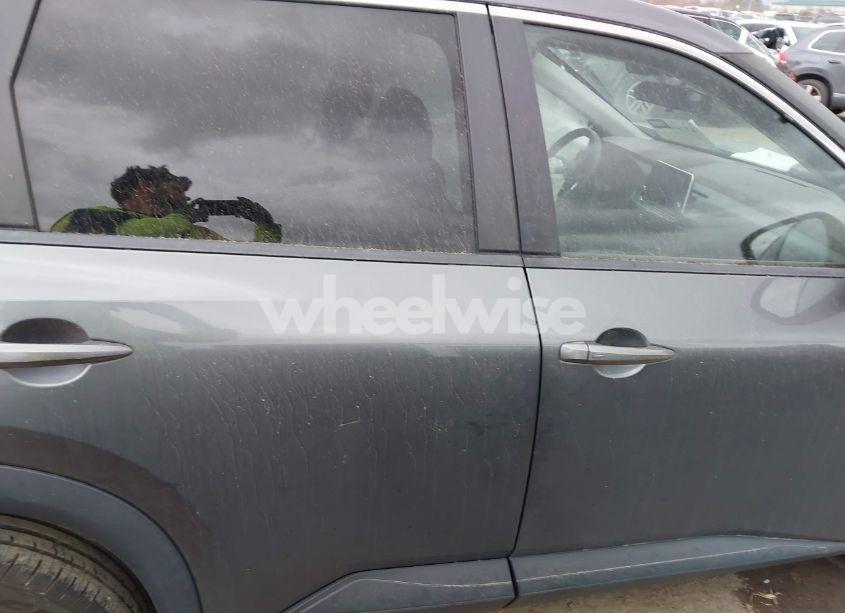 Photo 14 of 2022 Nissan Rogue SV FWD (VIN 5N1BT3BA4NC677271)