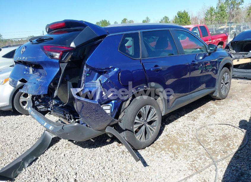 Photo 4 of 2022 Nissan Rogue SV FWD (VIN 5N1BT3BA4NC702427)