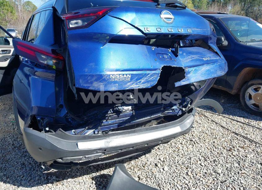 Photo 6 of 2022 Nissan Rogue SV FWD (VIN 5N1BT3BA4NC702427)