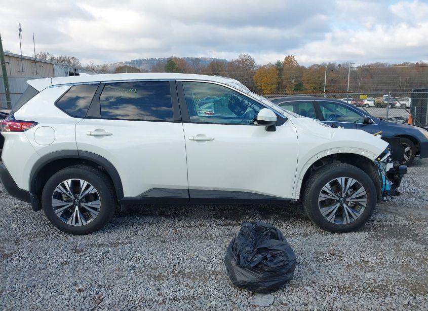 Photo 13 of 2023 Nissan Rogue SV FWD (VIN 5N1BT3BA4PC769628)