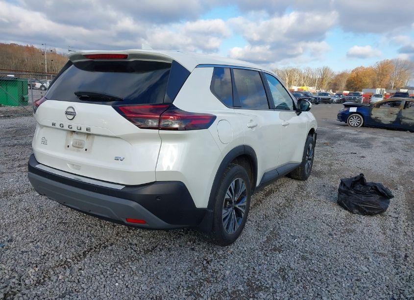 Photo 4 of 2023 Nissan Rogue SV FWD (VIN 5N1BT3BA4PC769628)