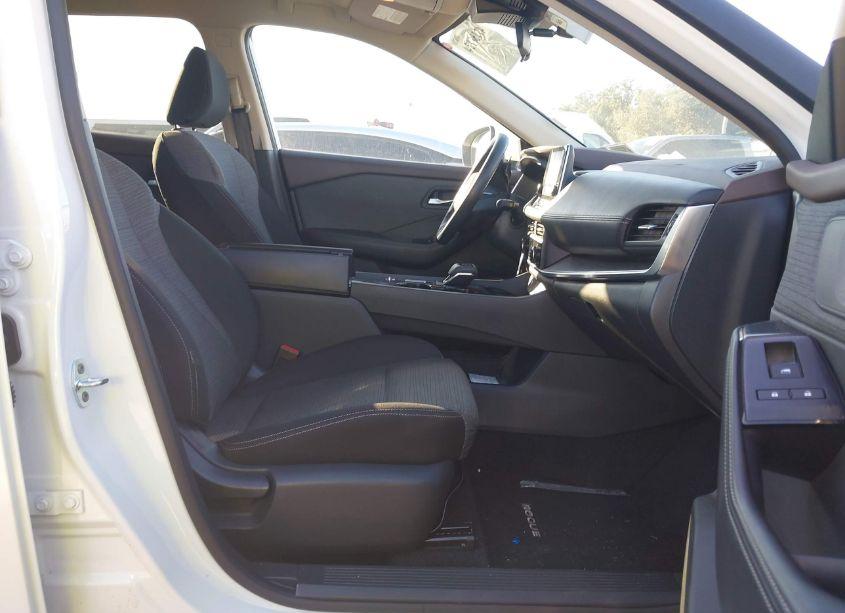 Photo 5 of 2023 Nissan Rogue SV FWD (VIN 5N1BT3BA4PC813210)