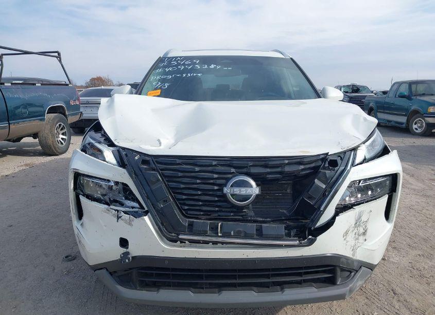 Photo 12 of 2023 Nissan Rogue SV FWD (VIN 5N1BT3BA4PC895469)