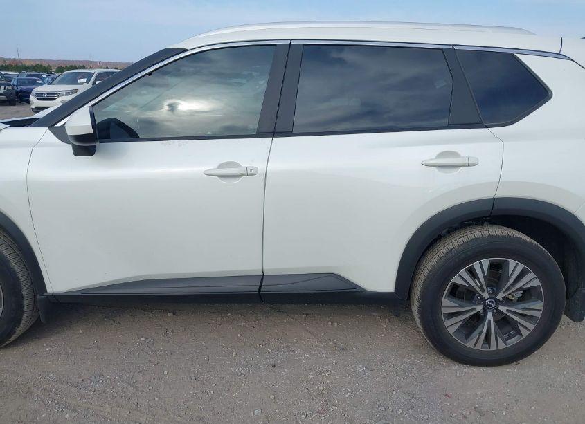 Photo 14 of 2023 Nissan Rogue SV FWD (VIN 5N1BT3BA4PC895469)