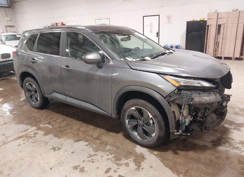 2024 Nissan Rogue SV FWD (VIN 5N1BT3BA4RC673002) main photo