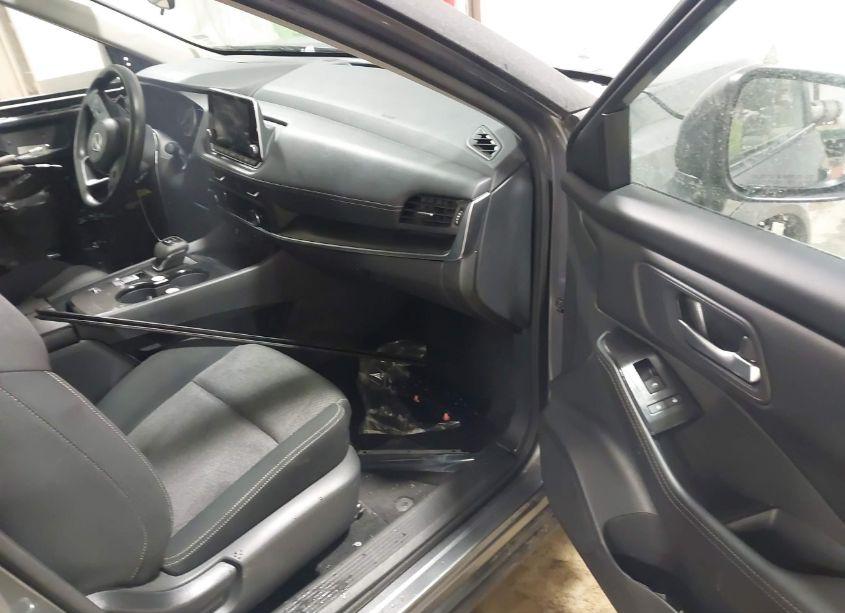 Photo 5 of 2024 Nissan Rogue SV FWD (VIN 5N1BT3BA4RC673002)