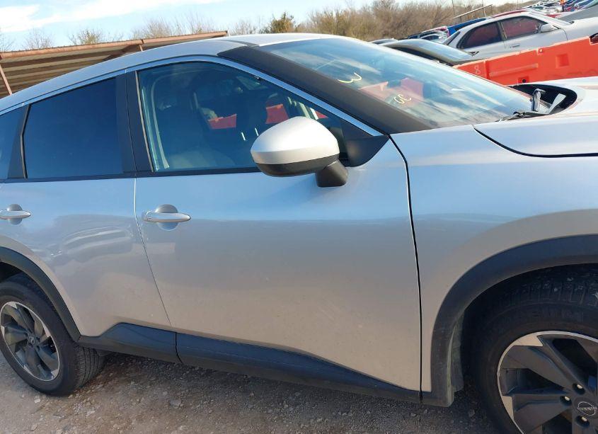 Photo 13 of 2024 Nissan Rogue SV FWD (VIN 5N1BT3BA4RC697185)