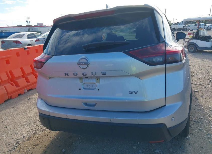Photo 16 of 2024 Nissan Rogue SV FWD (VIN 5N1BT3BA4RC697185)