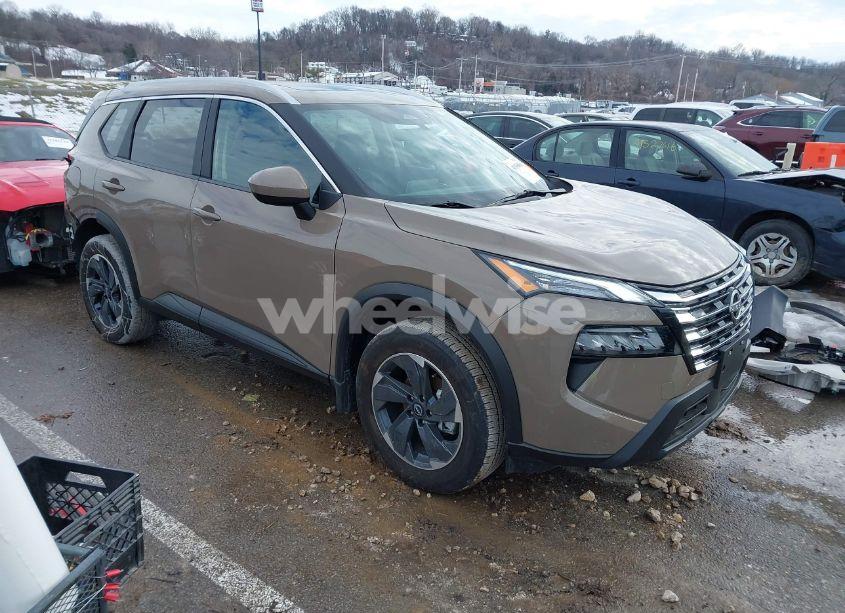 2024 Nissan Rogue SV FWD (VIN 5N1BT3BA4RC721033) main photo