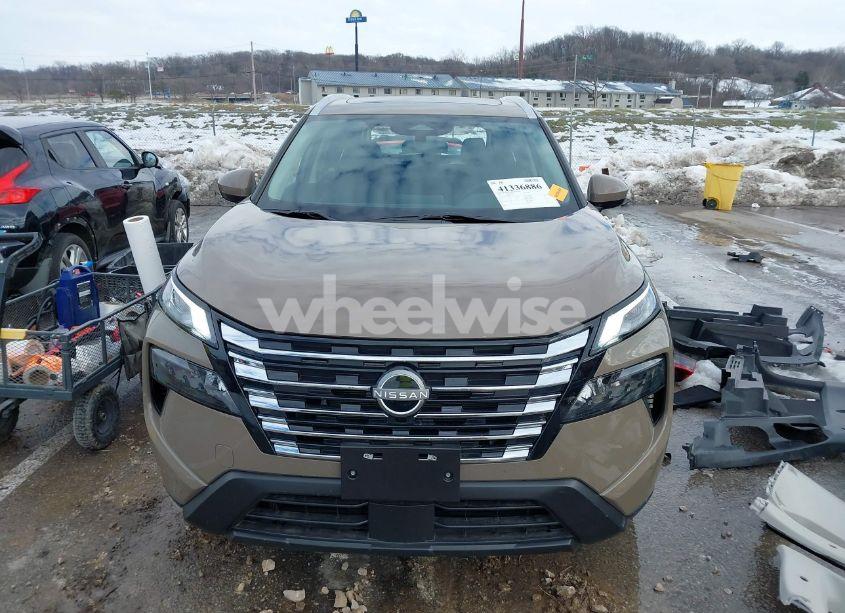Photo 13 of 2024 Nissan Rogue SV FWD (VIN 5N1BT3BA4RC721033)