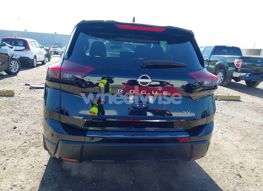 Photo 17 of 2024 Nissan Rogue SV FWD (VIN 5N1BT3BA4RC745672)