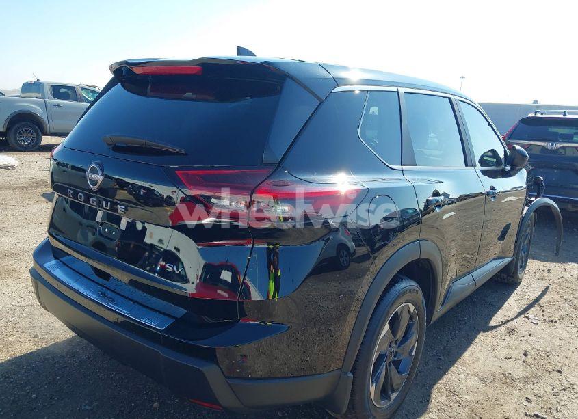 Photo 4 of 2024 Nissan Rogue SV FWD (VIN 5N1BT3BA4RC745672)