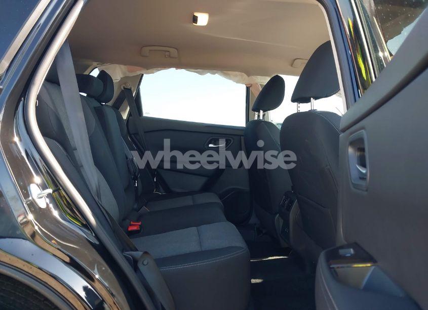 Photo 8 of 2024 Nissan Rogue SV FWD (VIN 5N1BT3BA4RC745672)