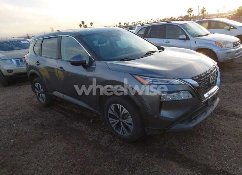 2022 Nissan Rogue SV FWD (VIN 5N1BT3BA5NC705403) main photo