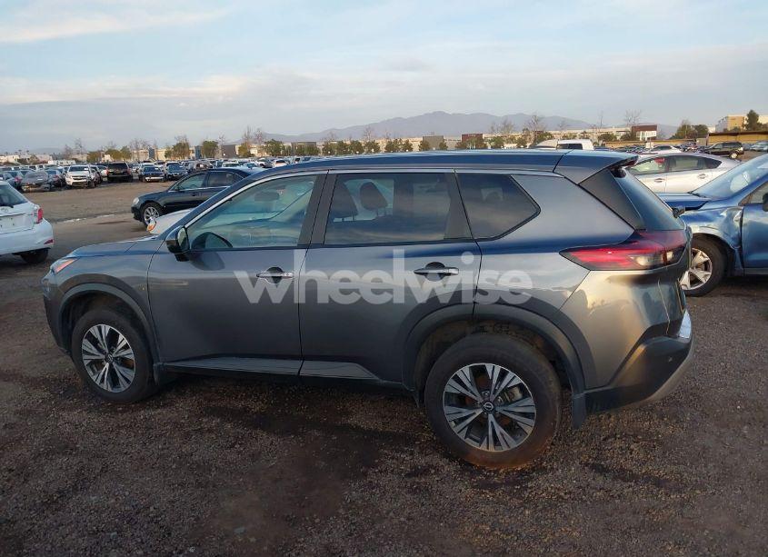 Photo 14 of 2022 Nissan Rogue SV FWD (VIN 5N1BT3BA5NC705403)