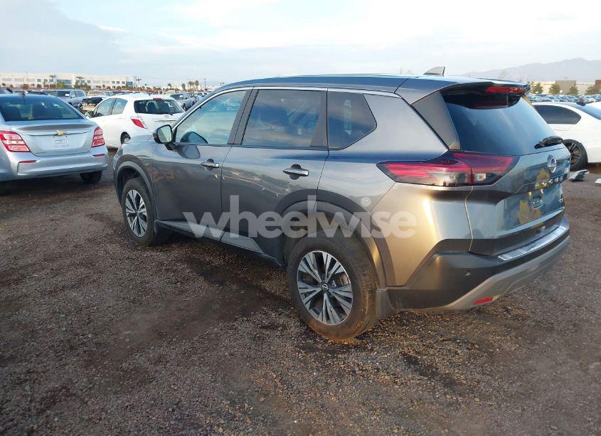 Photo 3 of 2022 Nissan Rogue SV FWD (VIN 5N1BT3BA5NC705403)