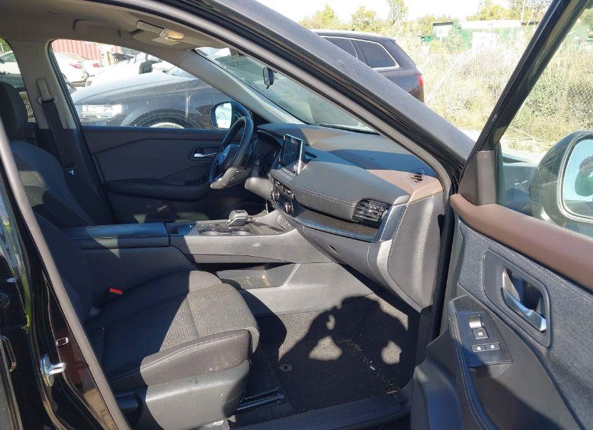 Photo 5 of 2023 Nissan Rogue SV FWD (VIN 5N1BT3BA5PC759707)