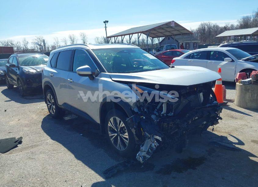 2023 Nissan Rogue SV FWD (VIN 5N1BT3BA5PC813992) main photo