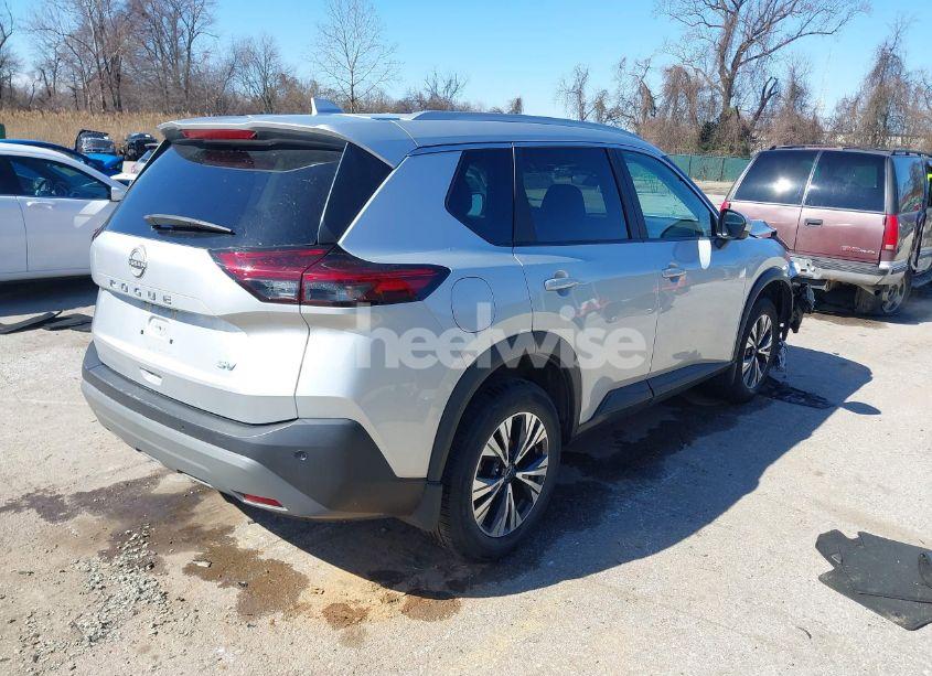 Photo 4 of 2023 Nissan Rogue SV FWD (VIN 5N1BT3BA5PC813992)
