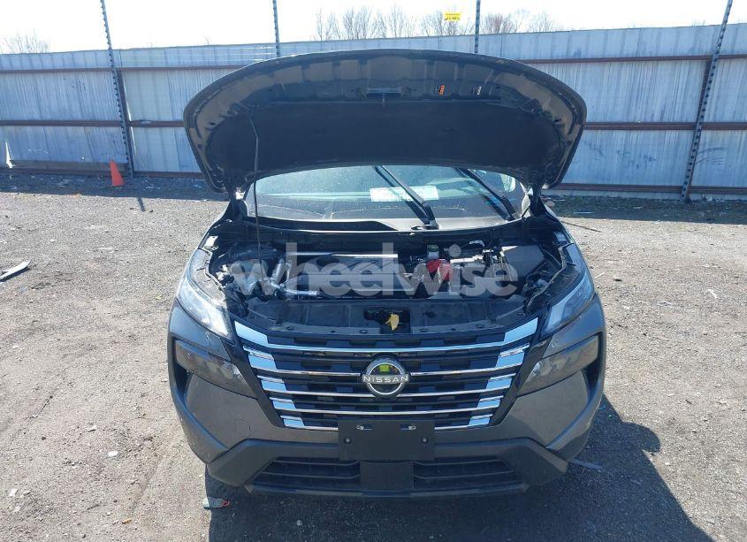 Photo 10 of 2024 Nissan Rogue SV FWD (VIN 5N1BT3BA5RC702071)