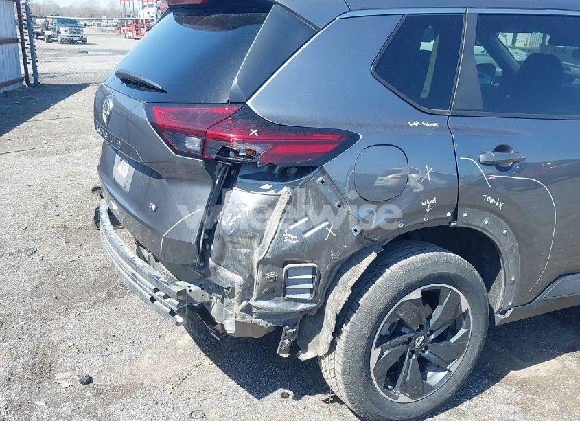 Photo 6 of 2024 Nissan Rogue SV FWD (VIN 5N1BT3BA5RC702071)