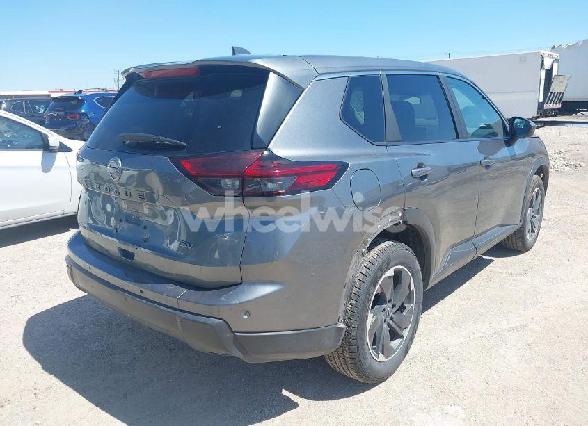 Photo 4 of 2024 Nissan Rogue SV FWD (VIN 5N1BT3BA5RC716116)