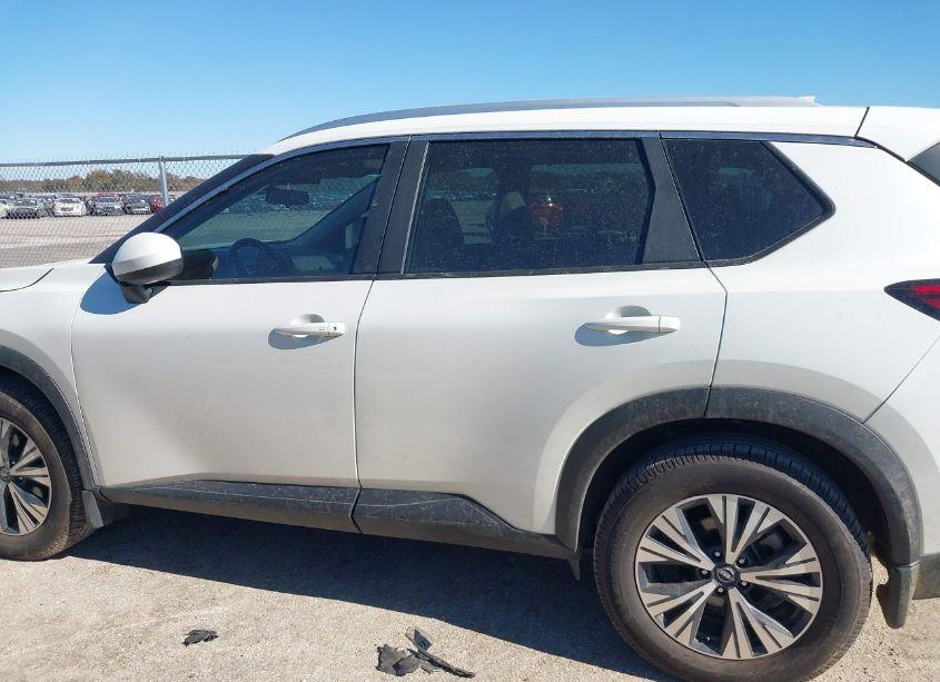 Photo 14 of 2023 Nissan Rogue SV FWD (VIN 5N1BT3BA6PC843597)